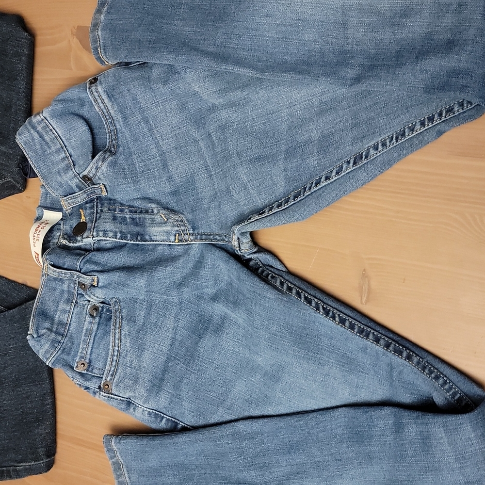 Boys size 10 Levis - Picture 2 of 3